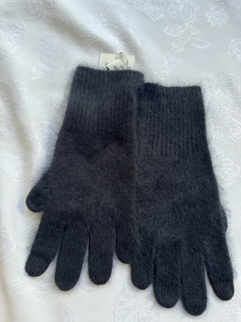 Nordstrom Women's Black Fuzzy Knit 100% Cashmere Gloves NEW